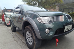  Mitsubishi L200  DC Diesel 4X4