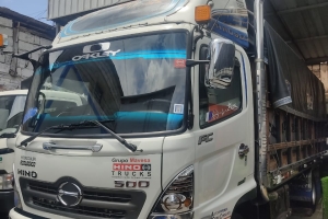 Vendido Hino FC 1018 de 7.5Ton