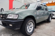 Vendido Luv DC 4x2 gasolina