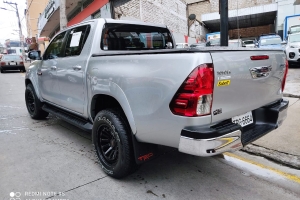 Vendido Toyota Hilux SR5 DC 4X4 Full